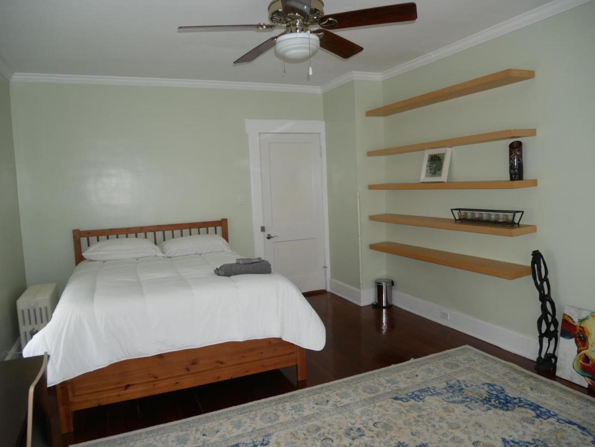 Arrivals & Departures Bed & Breakfast Елизабет Екстериор снимка